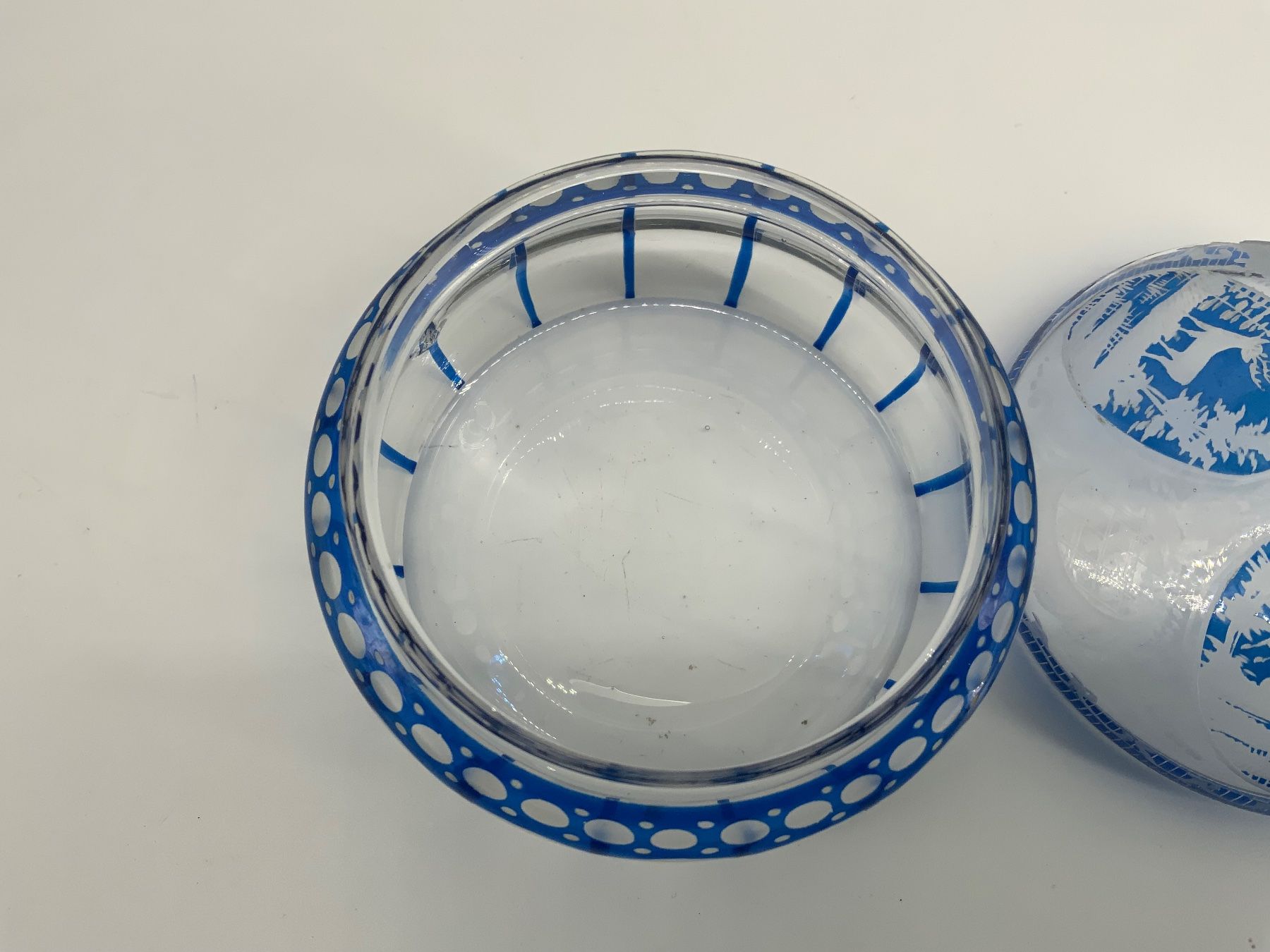 Bicchieri: Dose Böhmisches Ueberfang Glas geschliffen – Usato da Erlach venduto da silvia3235 5