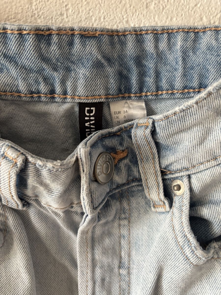 H&M Jeans: Jeans Hose Divided Gr 34 – Usato da Boniswil venduto da Biancaneve91 2
