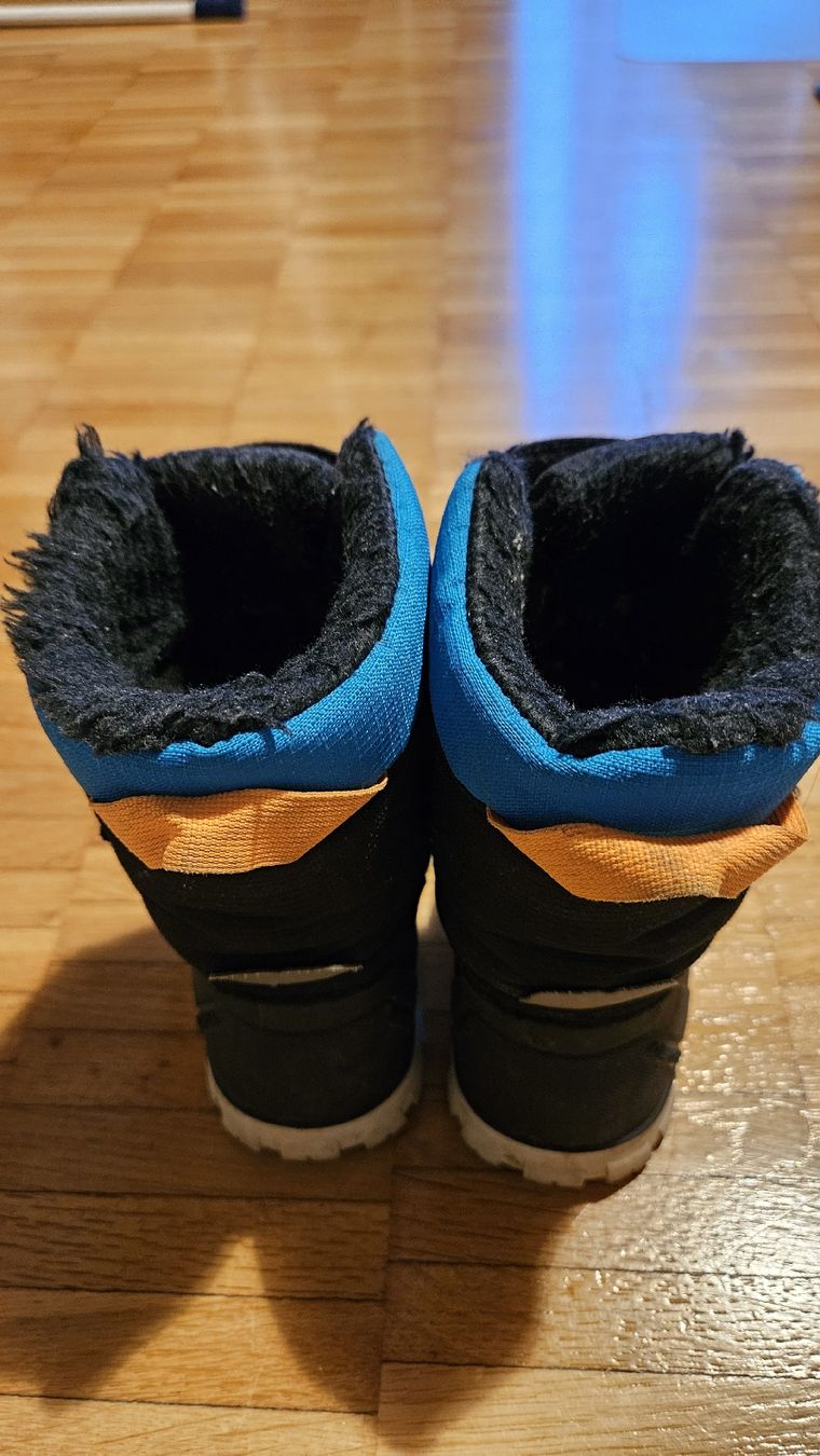 Decathlon Scarpe per ragazzi: Decathlon Winter Boots, size 24, Great Condition – Usato da Dübendorf venduto da Danas_Corner 3
