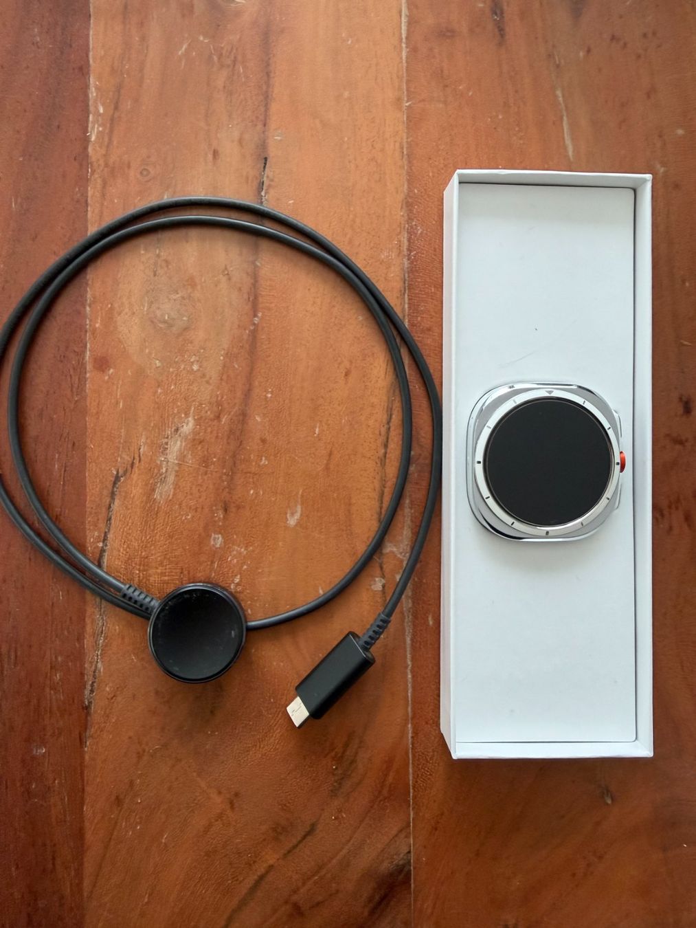 Samsung Smartwatch: Samsung Galaxy Watch Ultra Titanium White – Gebraucht aus Oberuzwil von Spartakuss77 1