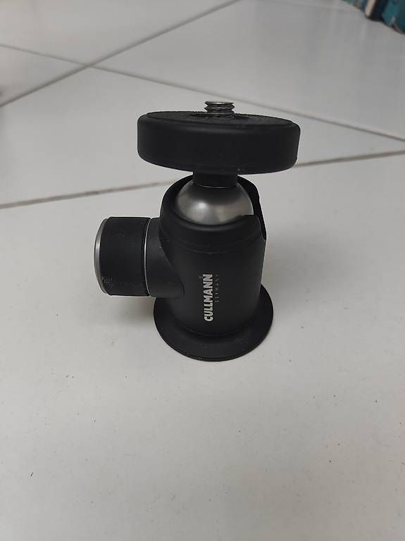 Treppiedi & Teste: Fotostativ mit Kugelkopf – Usato da Derendingen venduto da ottoka 1