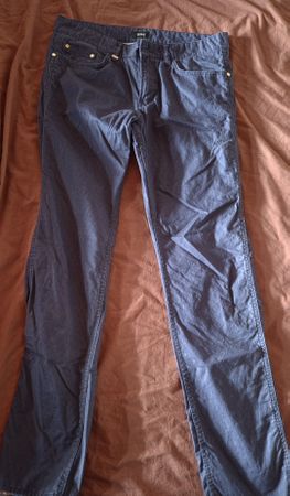 Herren Hose Hugo Boss Grösse 33/32 dunkelblau neu