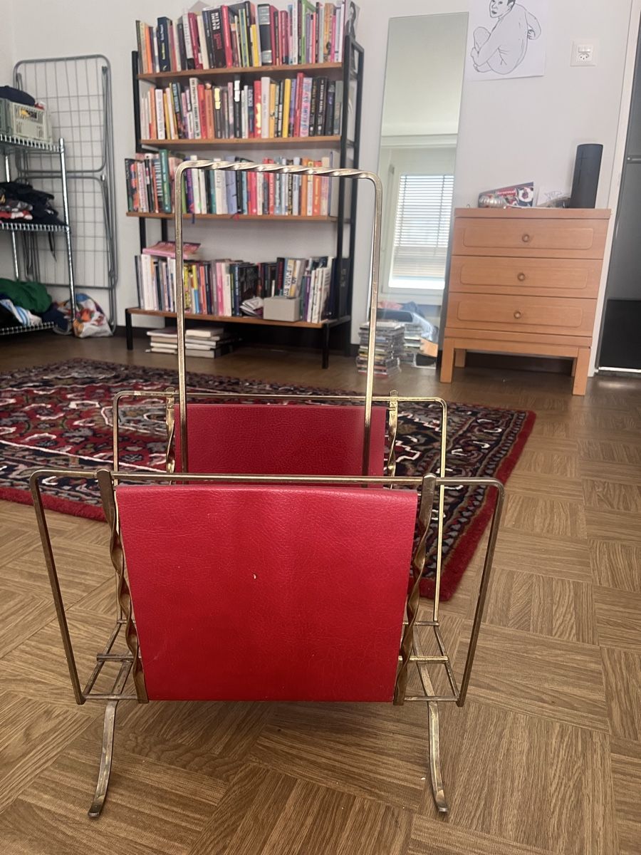 Toutes les décorations: Vintage Zeitungsständer – D'occasion à Zürich par Allesmussweg-2-