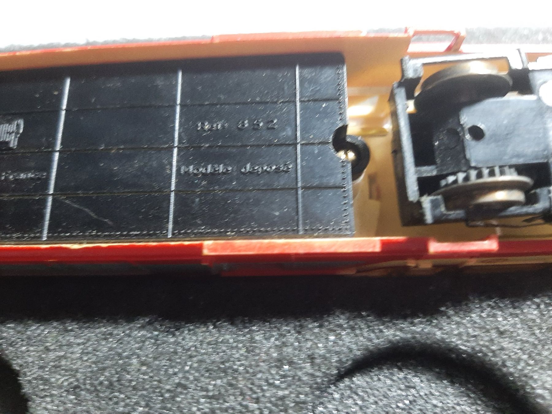 Jouef Modelleisenbahnen: JOUEF 852 – Gebraucht aus Avully von RIVALIS 4