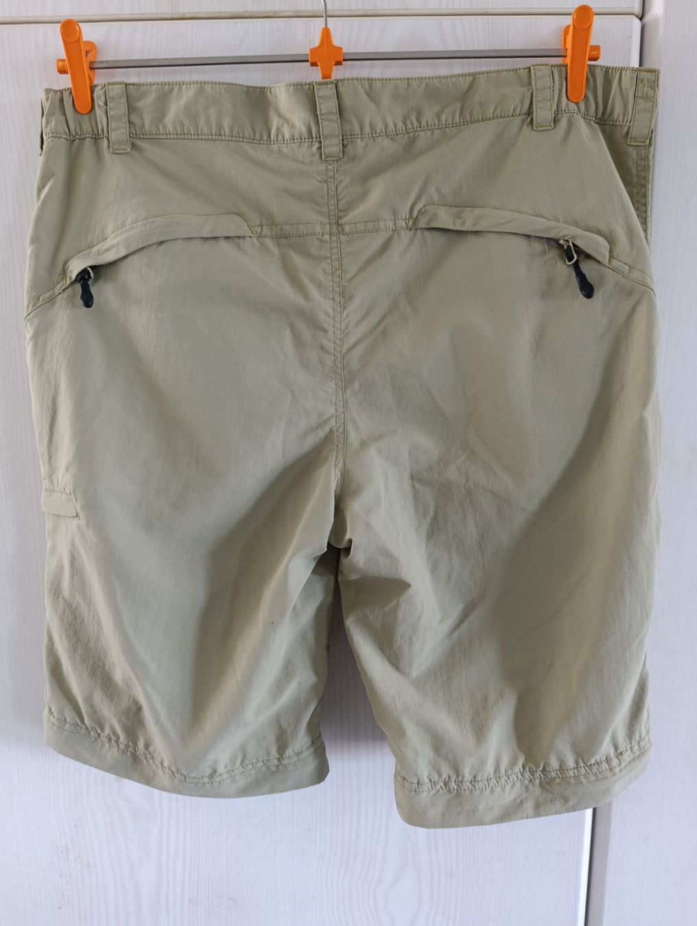 Sherpa Pantaloni: Sherpa Shorts Grösse L – Usato da Lengnau BE venduto da Roelul 1