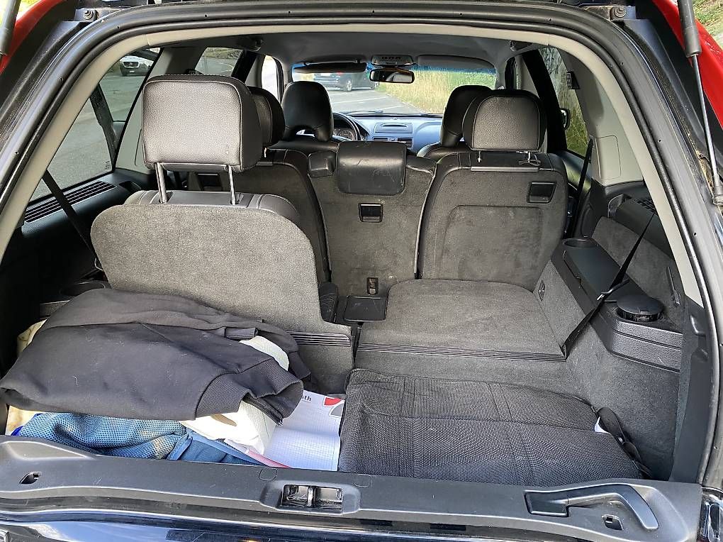 Volvo Automobili: Volvo XC90 2.5 T AWD 7 Plätze – Usato da Rütihof venduto da Ta-289 4