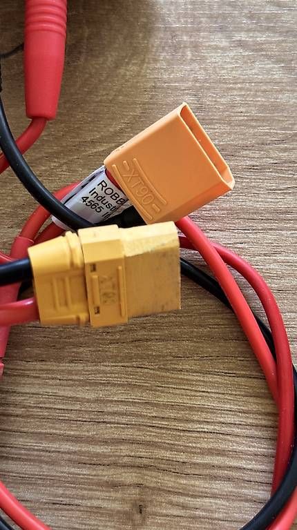 Graupner Caricabatterie: Graupner Ultramat 16s inkl. Lipo – Usato da Arlesheim venduto da Tommy64 3