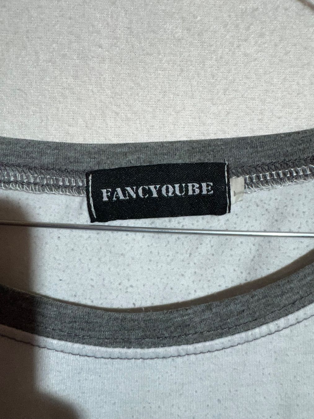 Maglioni & Felpe: Pullover von Fancyqube ca Gr. M – Usato da Grosswangen venduto da SALE_SALE_SALE 1