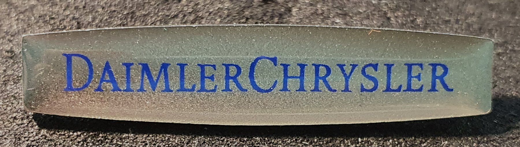 Placchette & Badge: BB550 - Pin Daimler Chrysler Logo – Usato da Reinach BL venduto da Boston-Verkauf