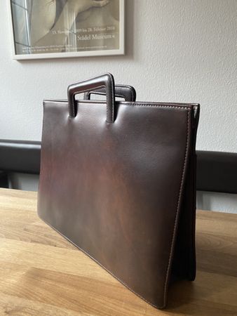 Elegante Aktentasche aus Echtleder, Braun