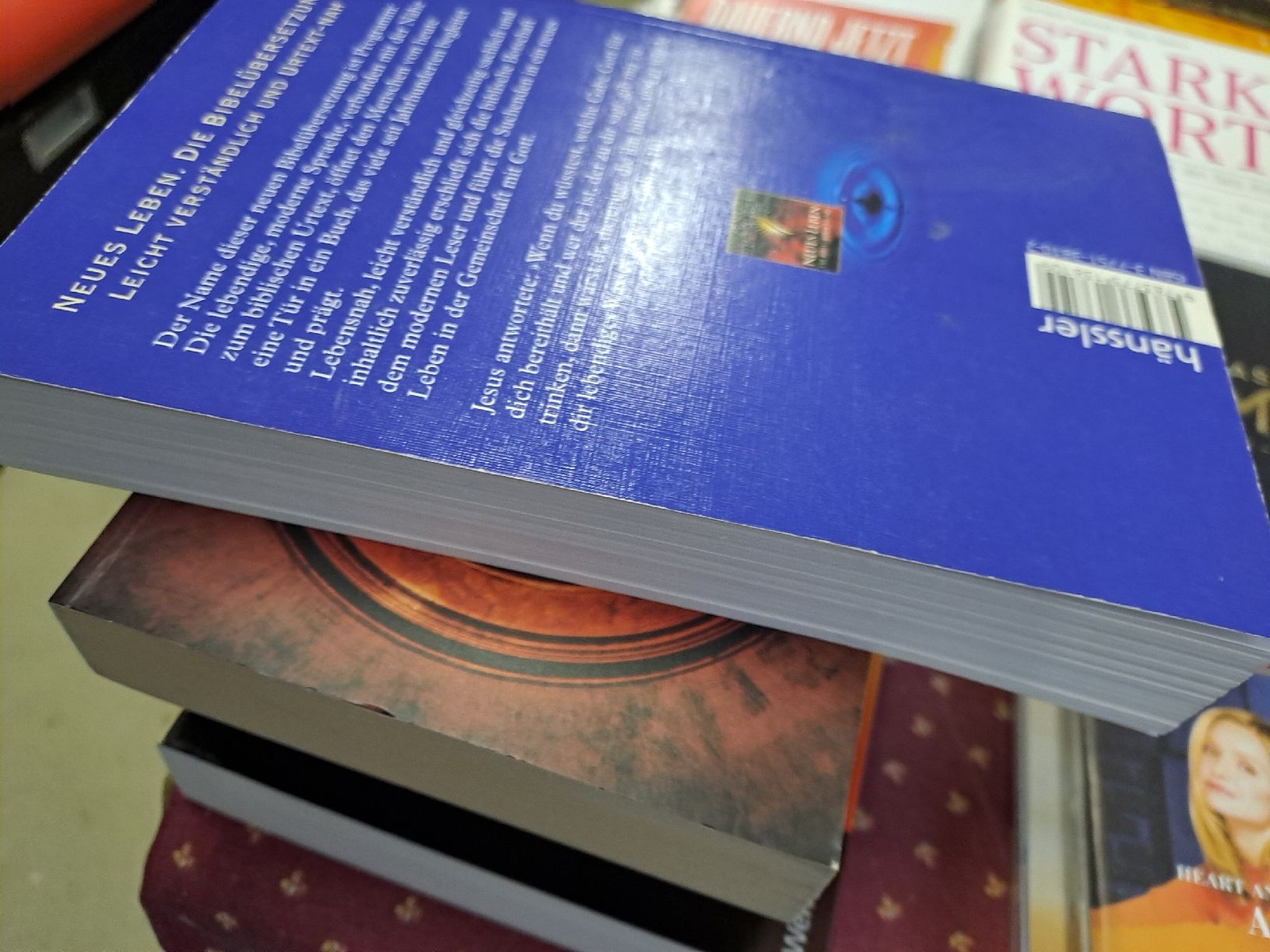 Libri: Neues Leben: Bibel, leicht verständlich – Usato da Zürich venduto da Schoebi19 3