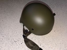 Gefechtshelm Schuberth (Helm 04/16), Grösse M