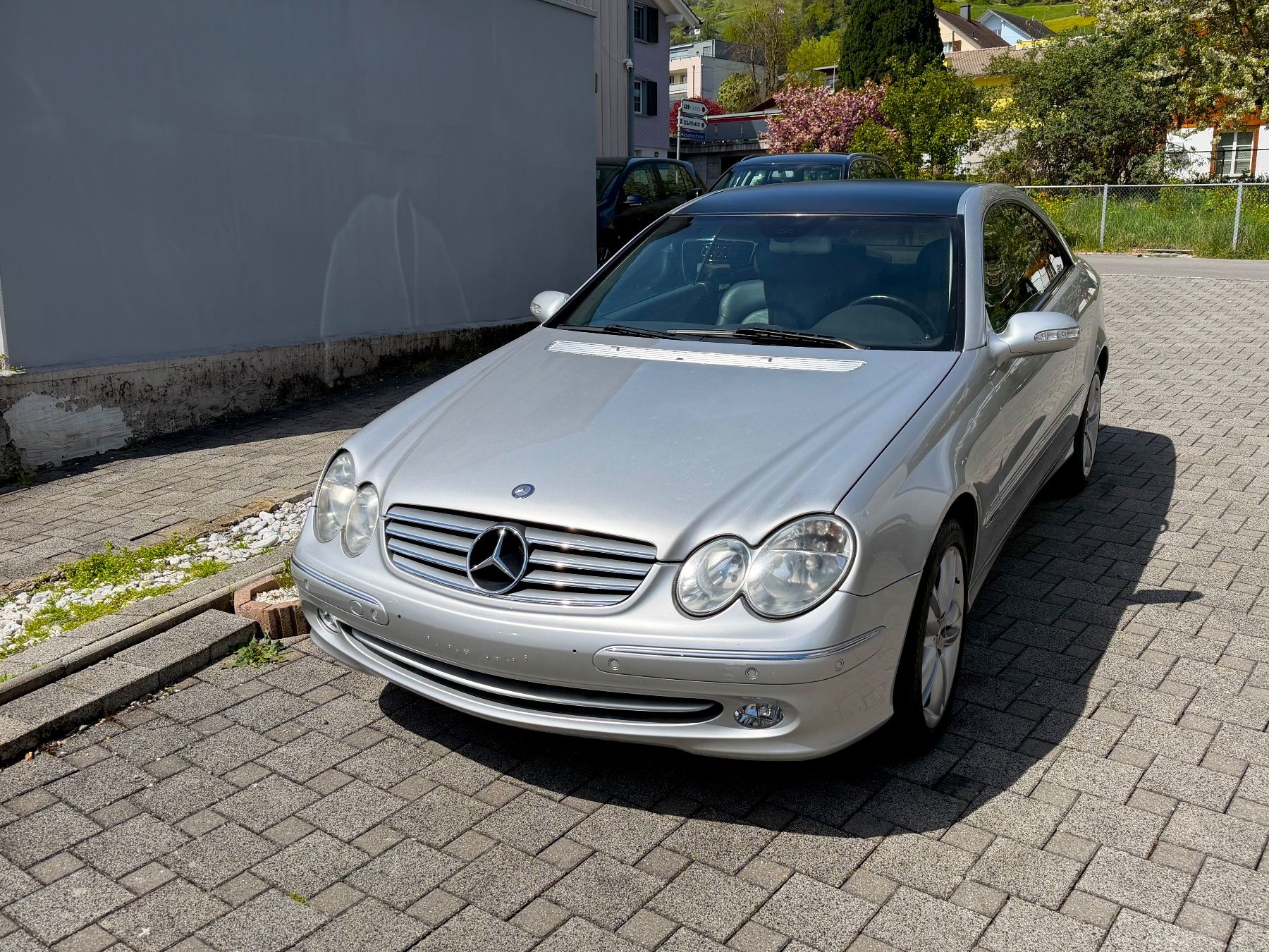 Mercedes-Benz Automobili: MERCEDES-BENZ CLK 320 Elégance Automatic – Usato da Rebstein venduto da Cache