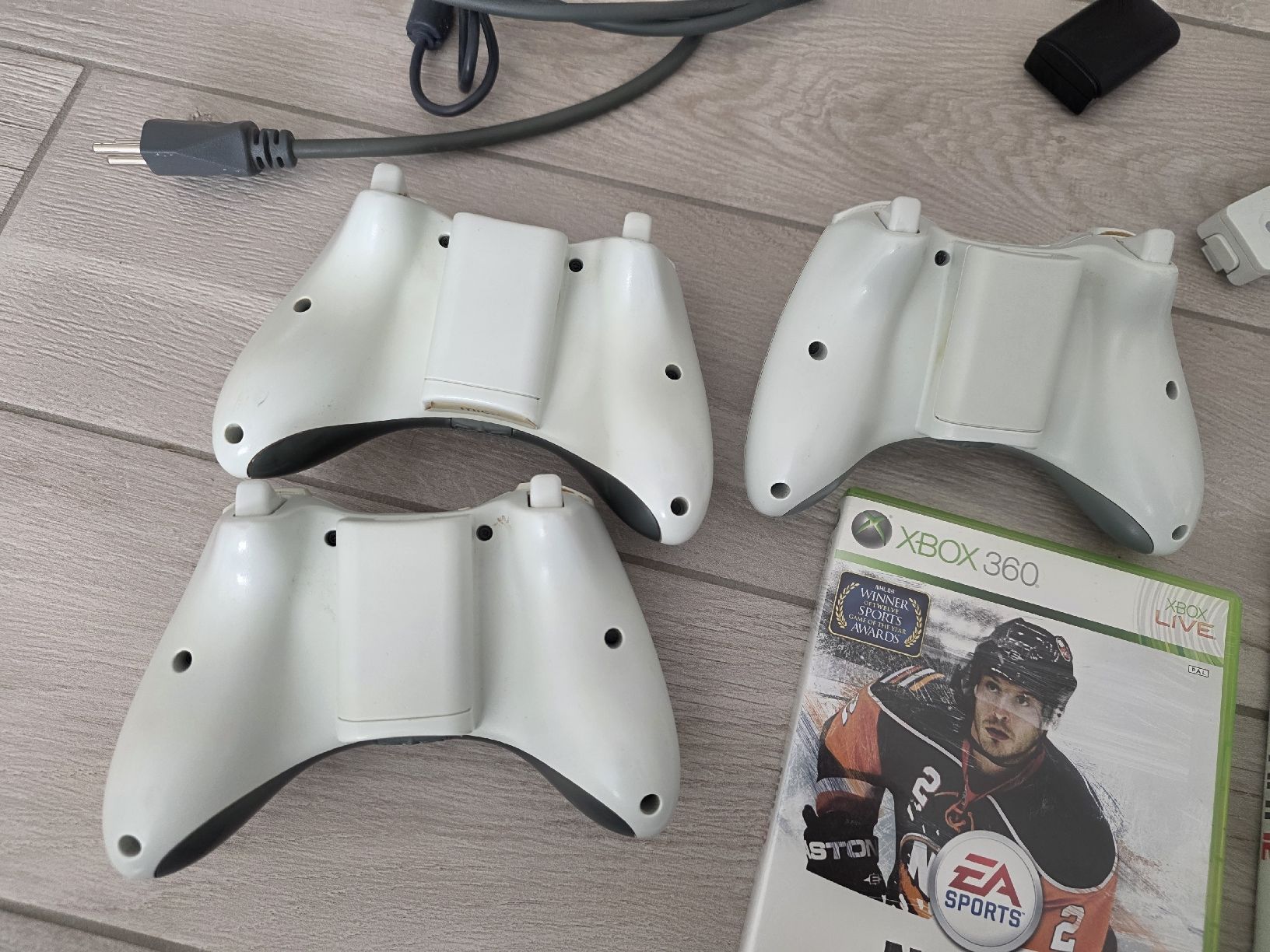 Microsoft Console: Microsoft Xbox 360 Konsole mit 3 Controllern  – Usato da Dorf venduto da Echo_Elements 4