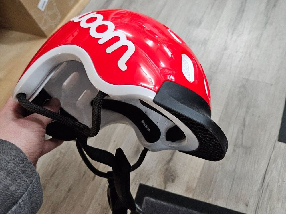 Der Ultimative Schutz Fur Kleine Helden Woom Helm Kinder Sicherheit Auf Zwei Radern