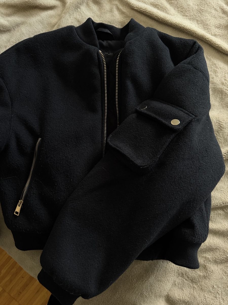 Zara Giacche: Zara black bomber jacket, size S Perfect for Autumn – Usato da Zürich venduto da roc_xn5t 4