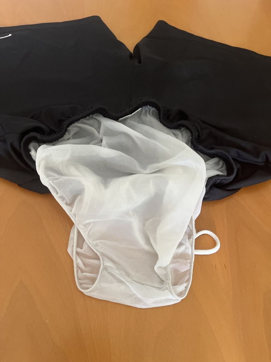 Pantaloni: Turnhose Schwarz – Usato da Effretikon venduto da erbaeff 2