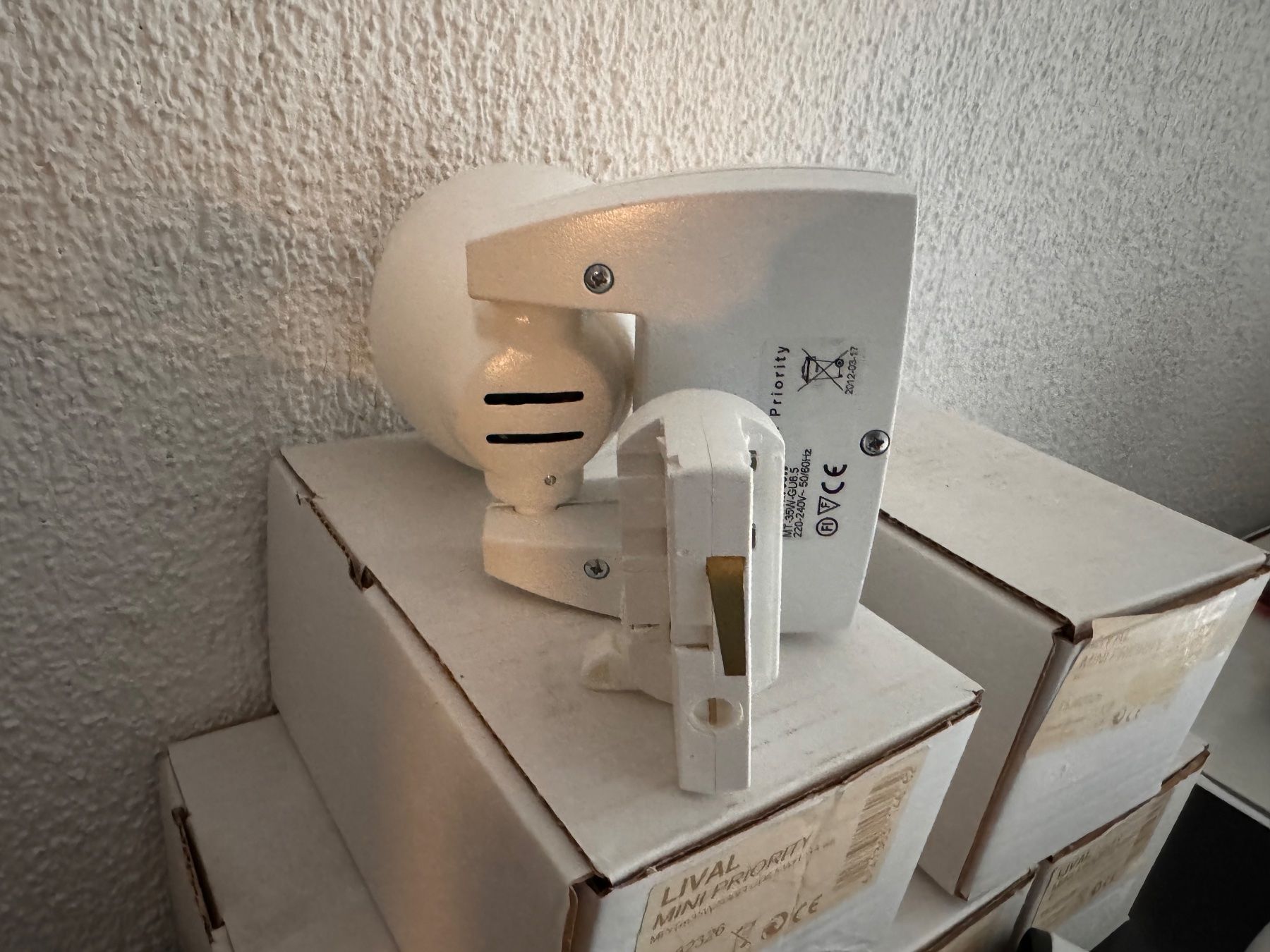 Lampade: 5 Stück Lival Mini Priority Schienenstrahler – Nuovo e nell'imballaggio originale da Wilderswil venduto da Renaissance1 6