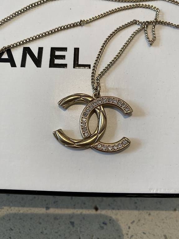 Catenine: Chanel Halskette Gold – Usato da Wattenwil venduto da flu_6v27 1