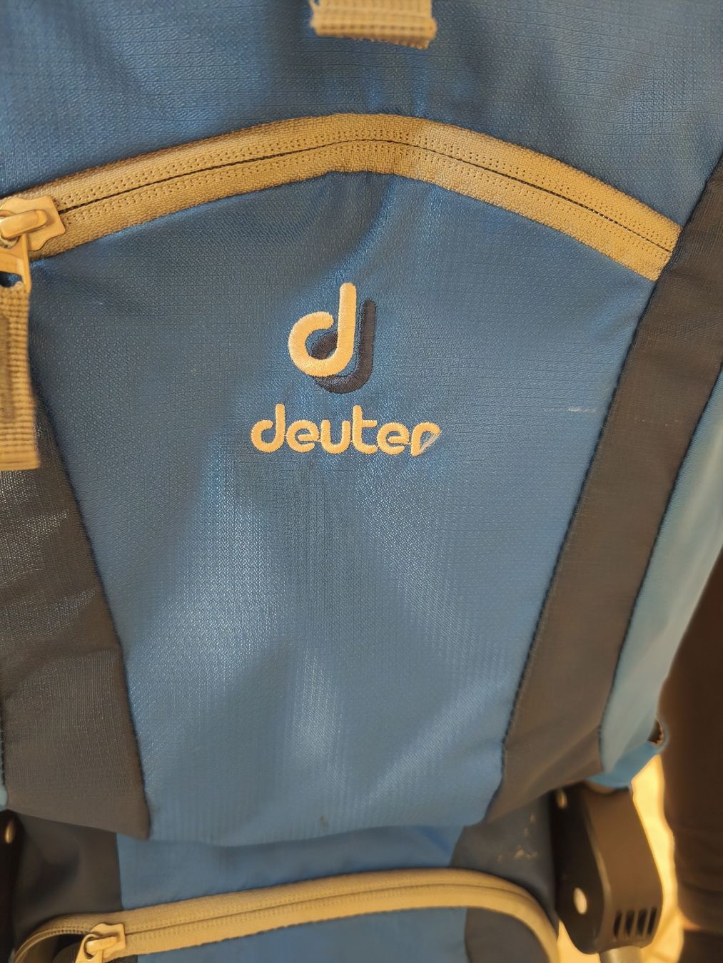 Deuter Porte-bébés ventraux & dorsaux: Deuter Kindertragerucksack – D'occasion à Kirchberg SG par dan-the-man 4