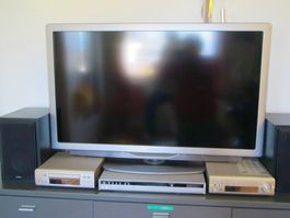 INSTALLATION DE TELEVISION PHILIPS COMPLETE
