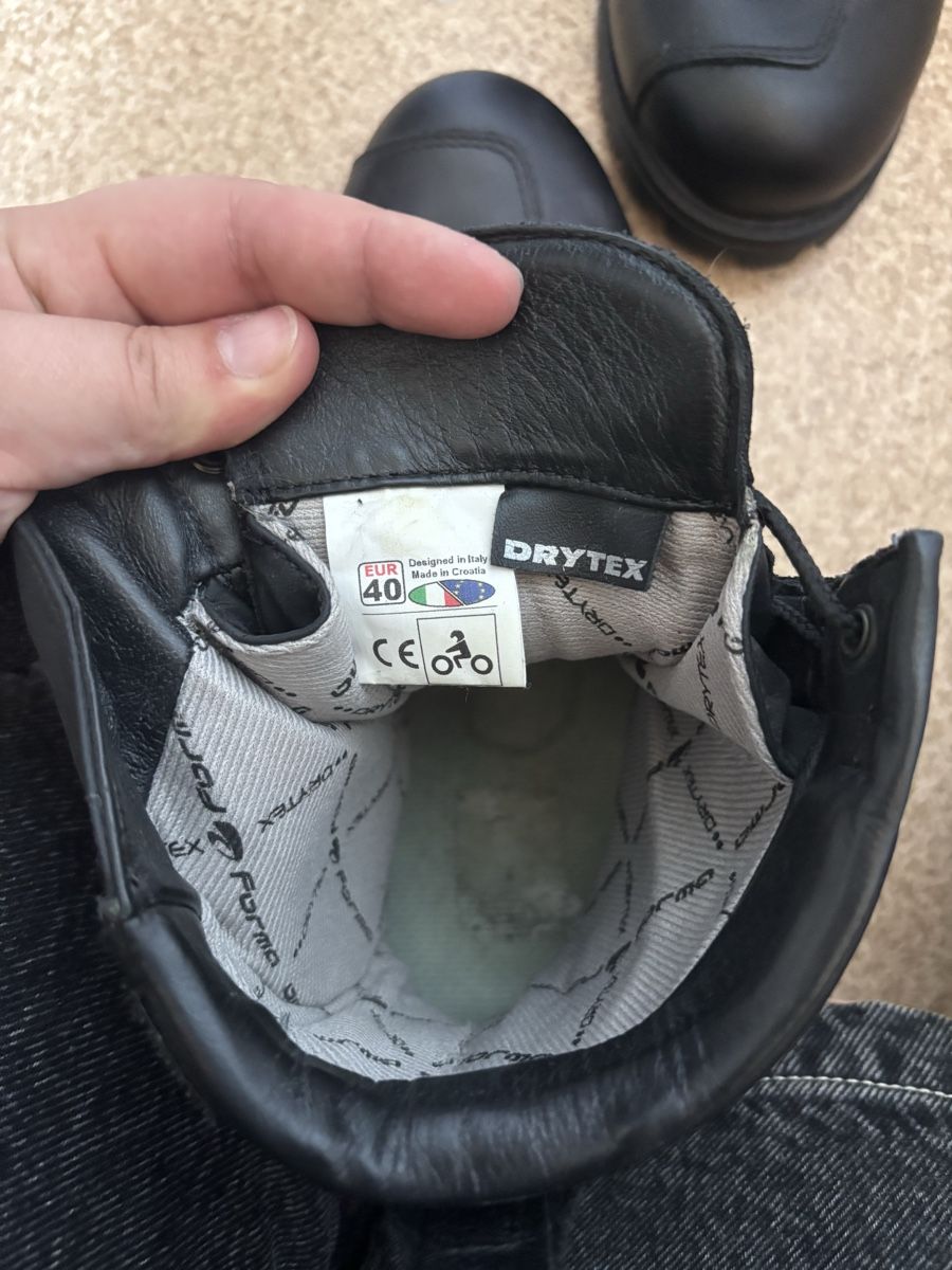 Scarpe da uomo: Motorradstiefel Forma Drytex Grösse EU40 schwarz – Nuovo (secondo la descrizione) da Friltschen venduto da shl_8ddn 1