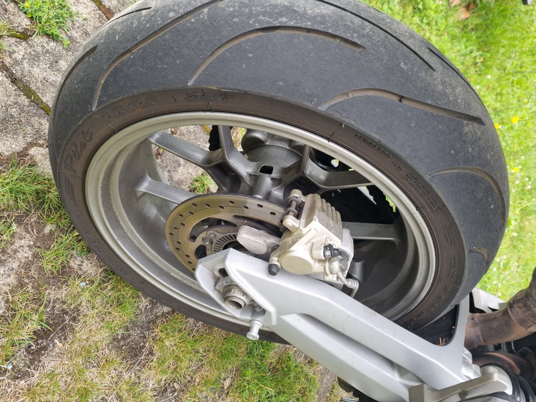 Aprilia Strada: Motorrad 750 Aprillia -Shiver – Usato da Oberentfelden venduto da Neide1 1