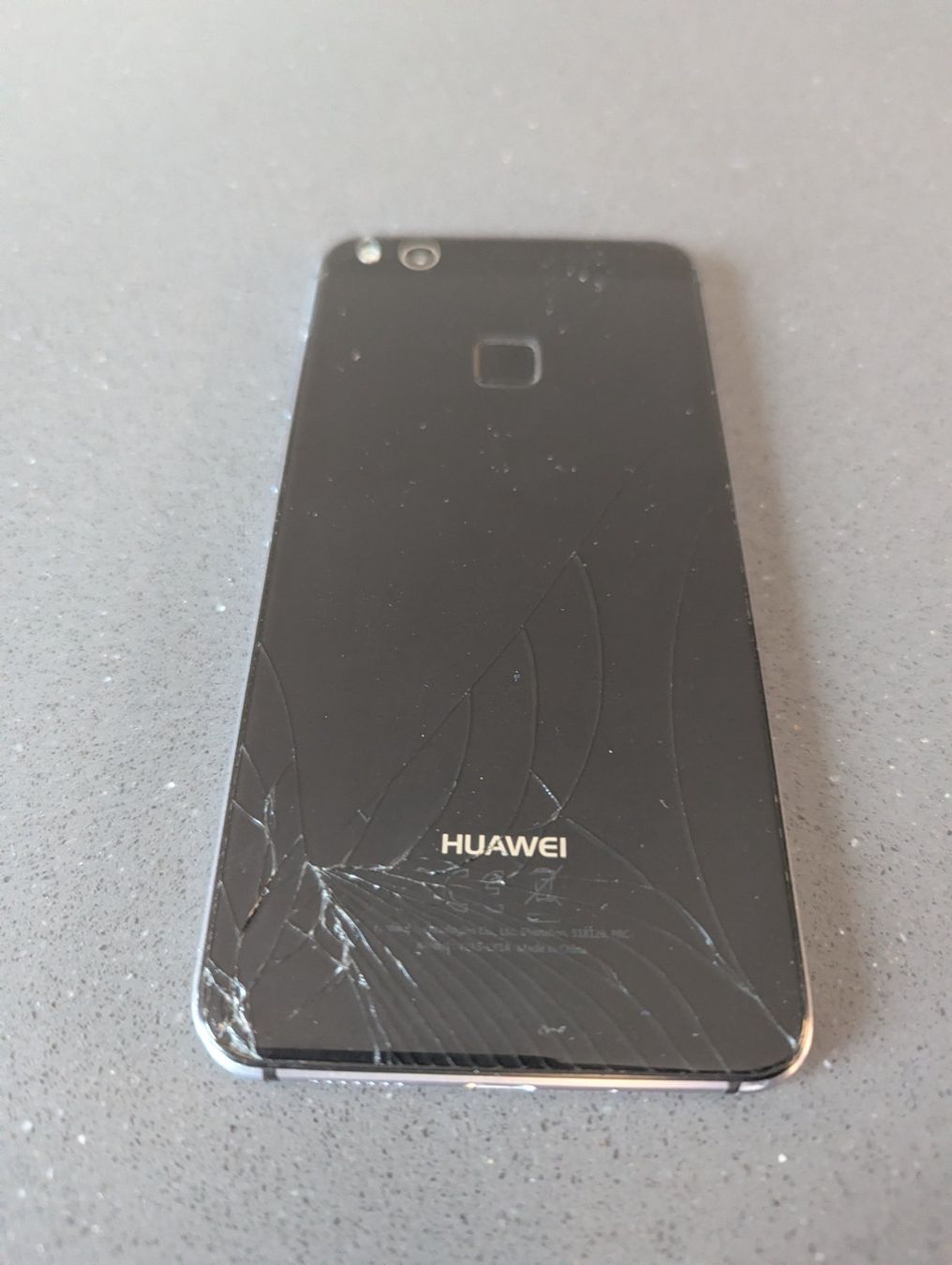 Huawei Telefoni cellulari / Smartphones: Huawei P10 Lite – Usato da Samstagern venduto da Gc8 1