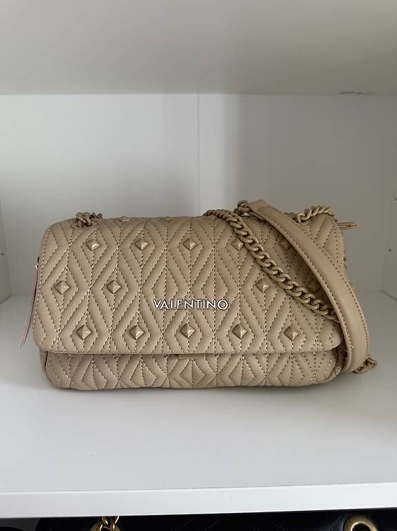 Sacs femmes: Tasche Valentino – Neuf avec emballage d'origine à Lyss par Alessaaa