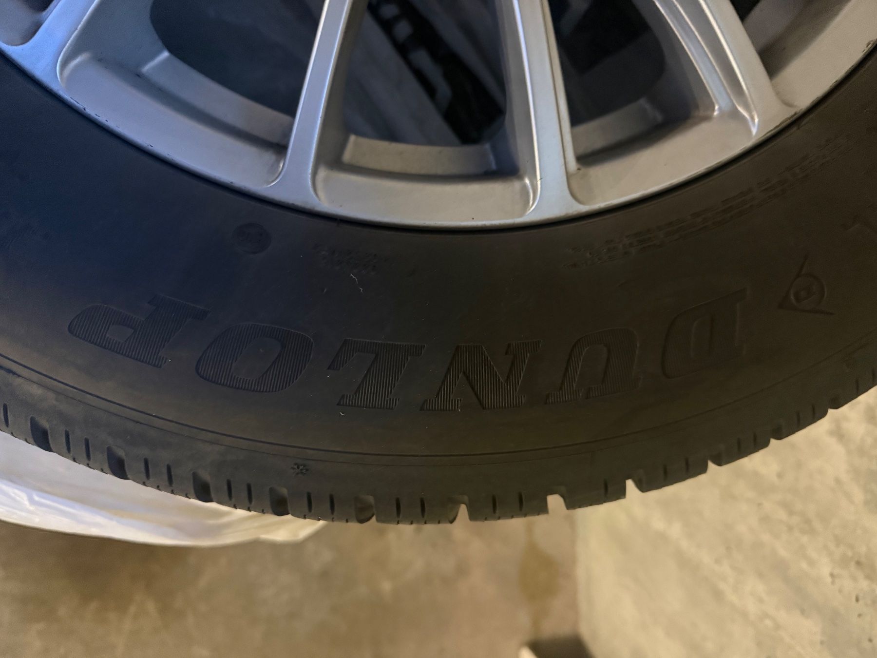 Jaguar Pneus & Kompletträder: Jaguar Winterkompletträder – Gebraucht aus Madetswil von phi_92ym 3