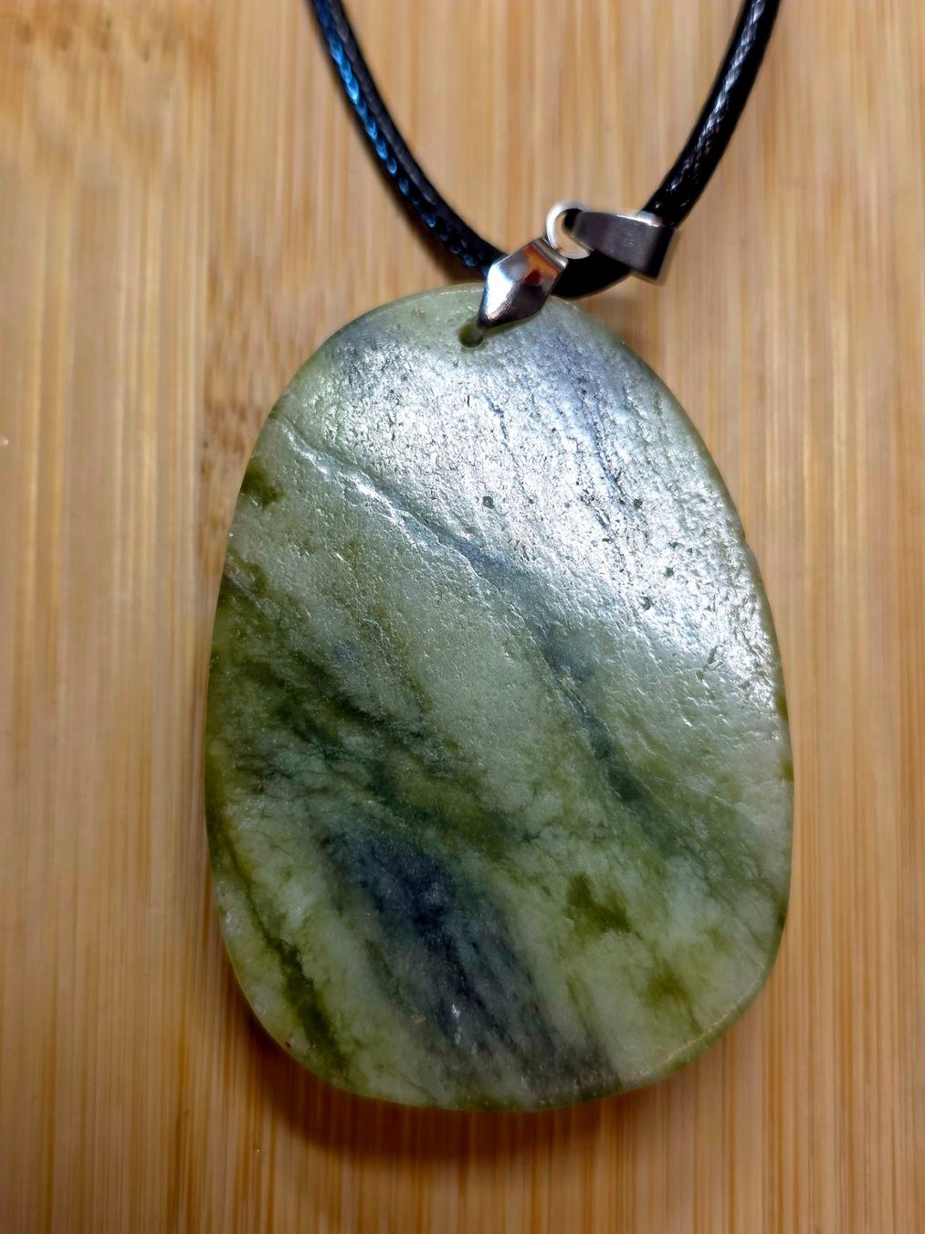 Minerali & Pietre curative: Grüne Jade Acala Anhänger D – Nuovo e nell'imballaggio originale da Matzingen venduto da Shay_Crystalz 2
