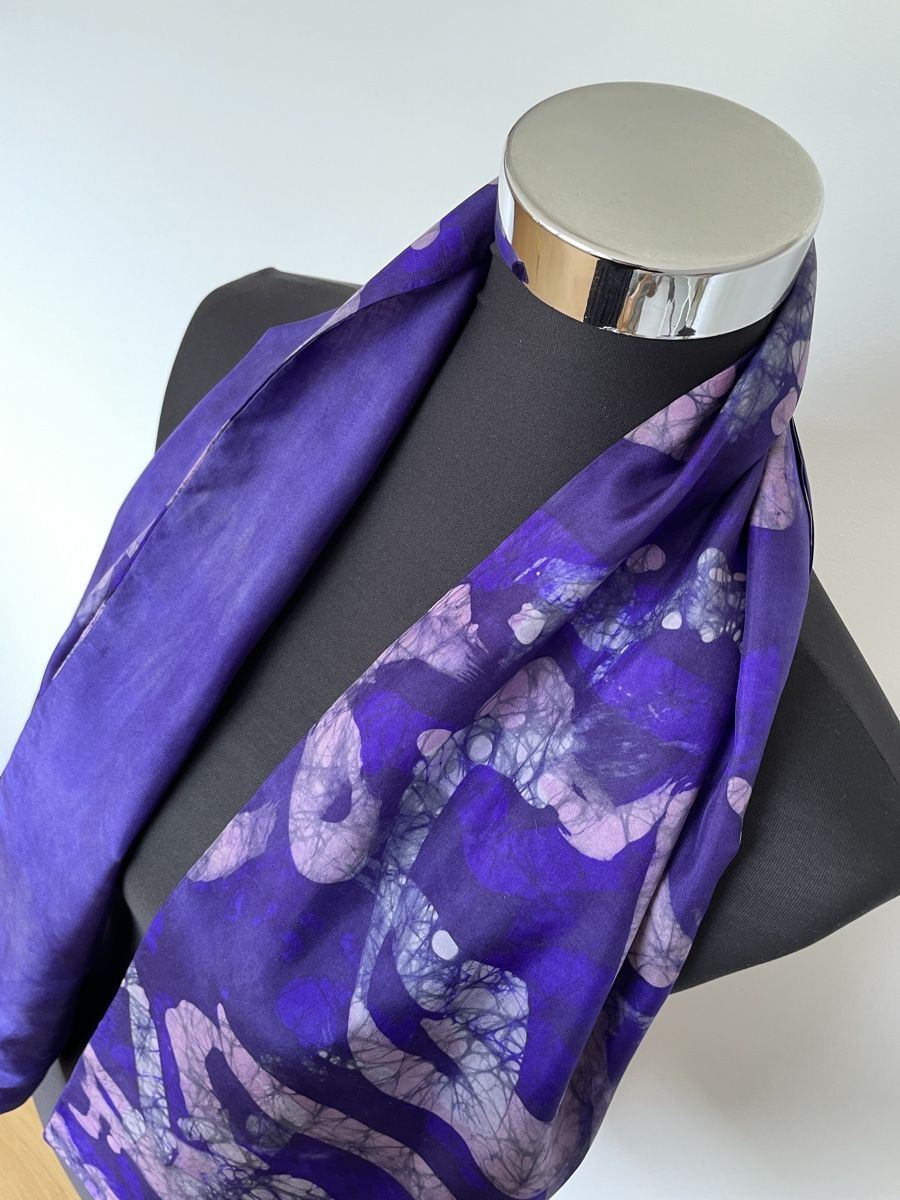 Foulard & Sciarpe: Seidenschal Blau-/Violettöne - edel – Usato da Grenchen venduto da M_ina
