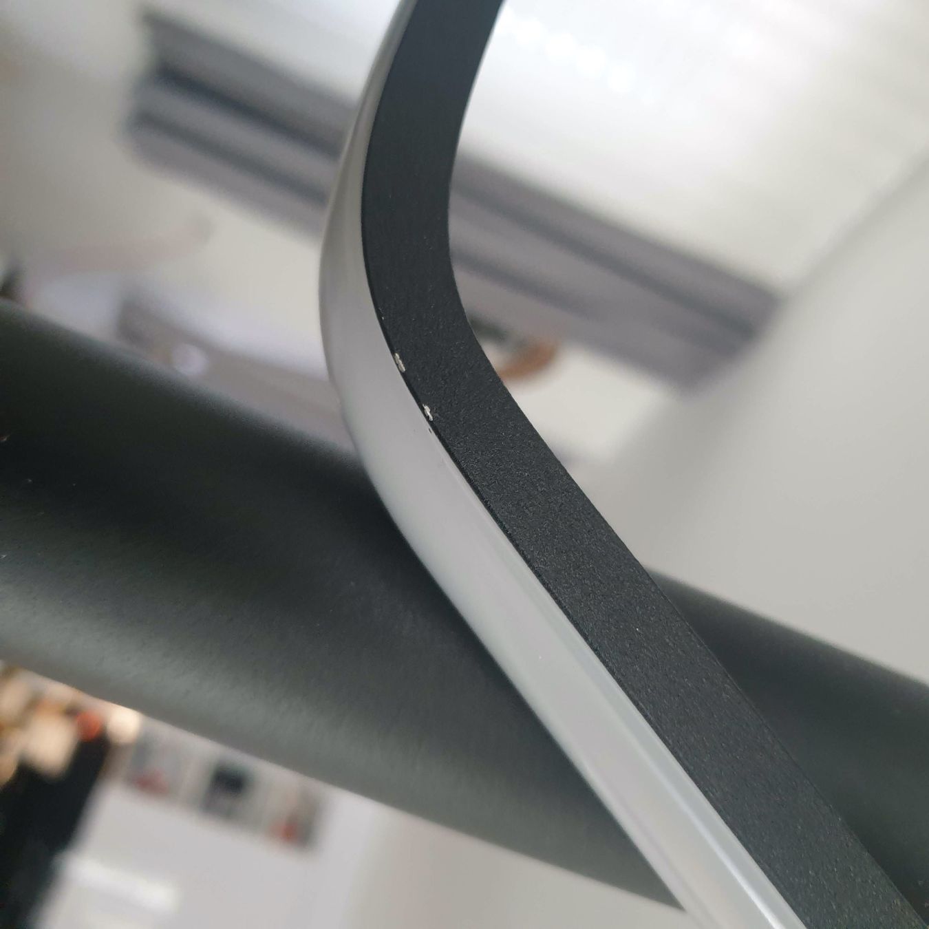 Lustres & lampes de plafonds: Hängeleuchte modern schwarz 94cm LED gebraucht – D'occasion à Hochdorf par dar_w9ww 9