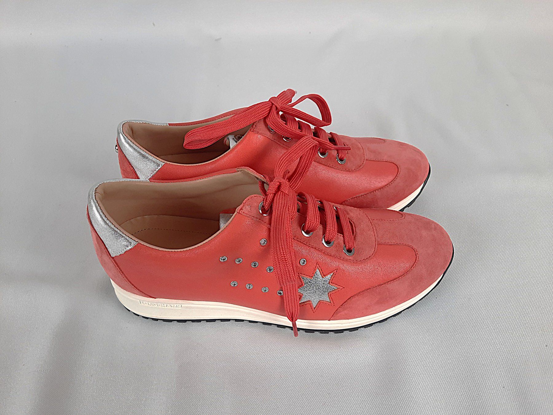 Longchamp Damenschuhe: LONGCHAMP Sneaker rot – Neu (gemäss Beschreibung) aus Beinwil am See von Restwert_Beinwil 1