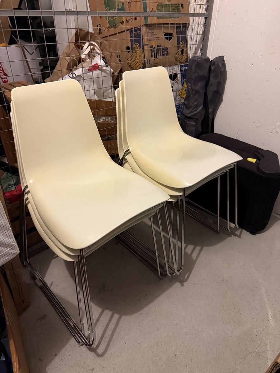 Interio Sedie: Stapelstühle Kunststoff 6 Stück – Usato da St. Gallen venduto da lau_5ffy 1