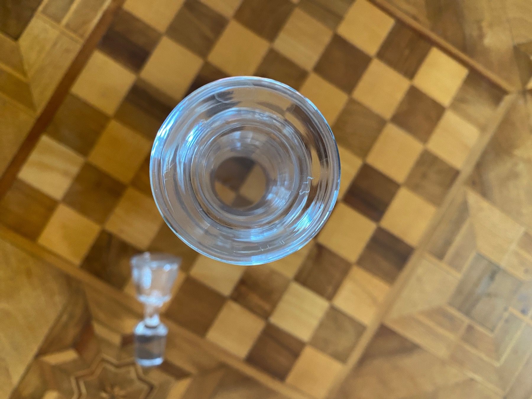 Caraffe: Karaffe aus geätztem Glas inkl Stöpsel – Usato da Zürich venduto da 2013tg 9
