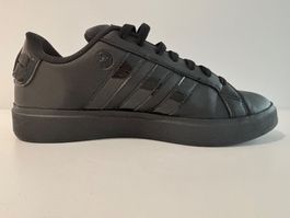 adidas x Star Wars Darth Vader Sneaker Gr. 40 | Neu & ungetr