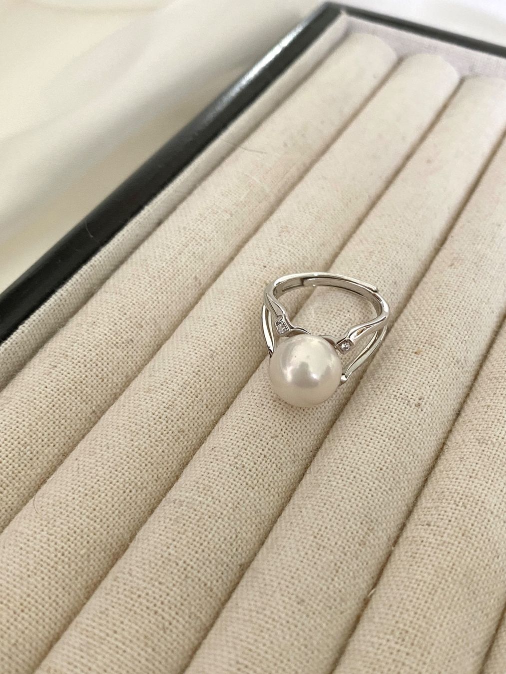 Anelli: 10.5 mm Süsswasser Perle Ring – Nuovo e nell'imballaggio originale da Sarnen venduto da yingsperlen 2