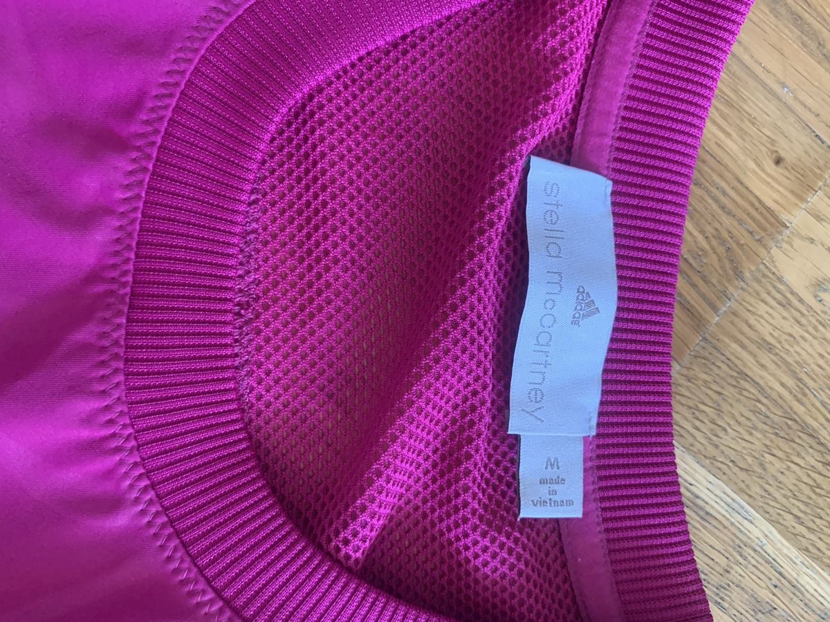 Top: Stella mccartney sport oberteil – Usato da Zürich venduto da Nikuska32 2