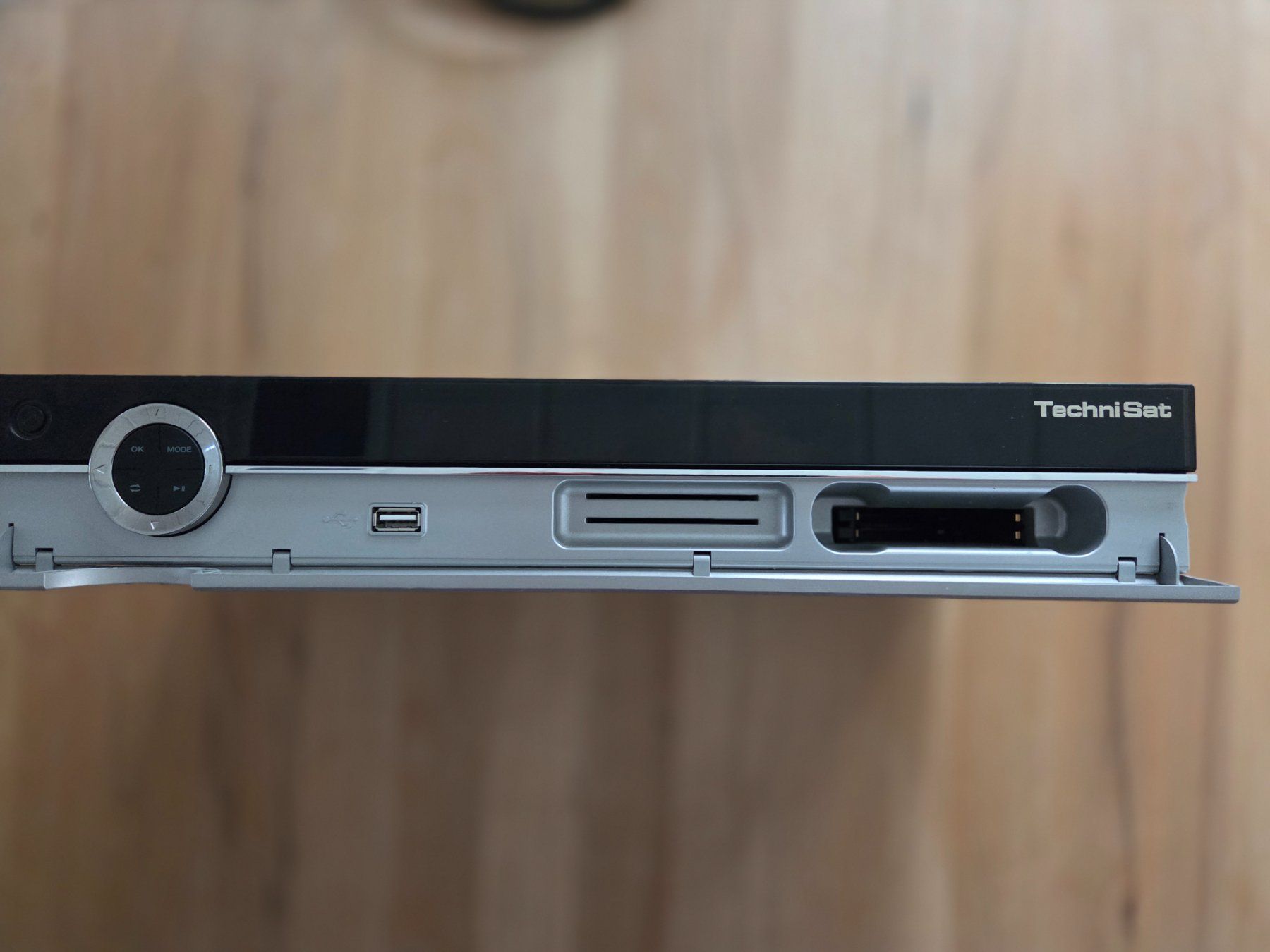 Technisat Ricevitori: Technisat HD K2 Kabel Receiver Digital 500 GB Festplatte – Usato da kaiseraugst venduto da Yohe 1