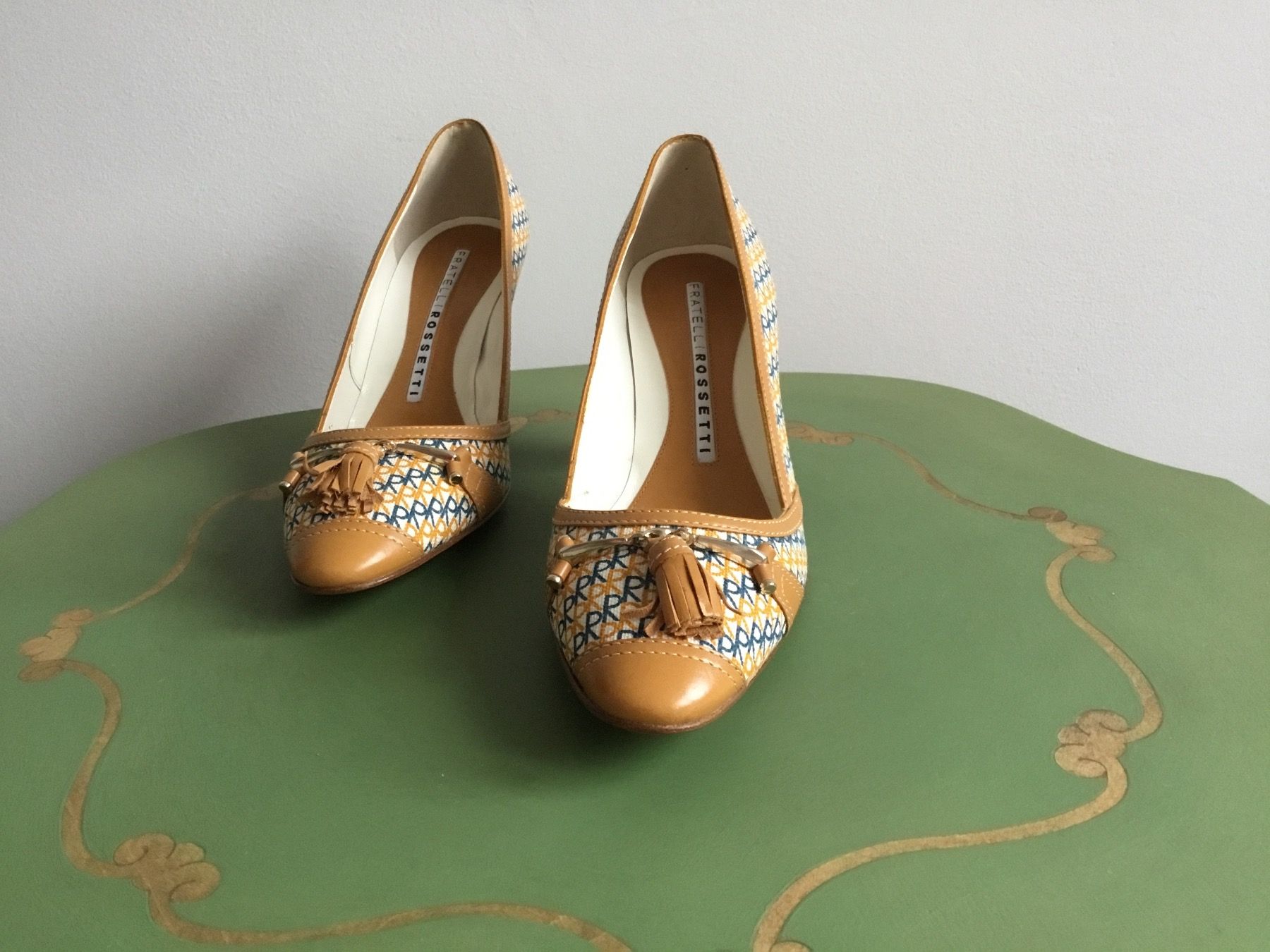 Damenschuhe: Fratelli Rossetti leather -canvas logo print pumps 38.5 – Neu und originalverpackt aus Basel von 18Inspiration 1
