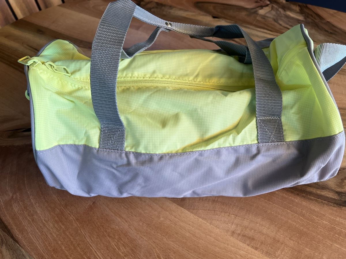 Adidas Borse: Kleine Sporttasche Adidas  – Usato da Derendingen venduto da Laubfleckerli 3