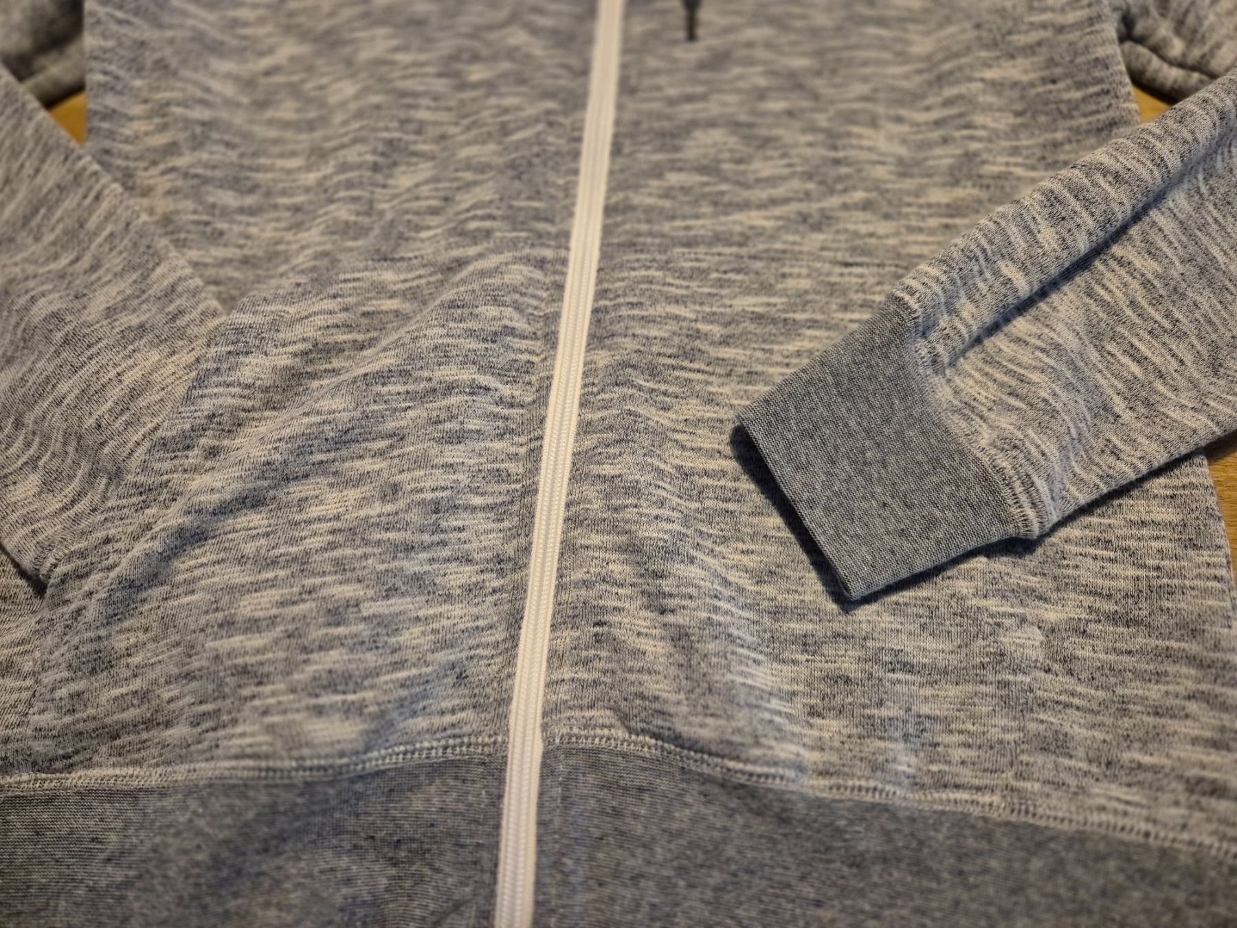 Maglioni & Felpe: neu: Hoodie Gr. S – Nuovo (secondo la descrizione) da Urtenen-Schönbühl venduto da Chaeppeler 1