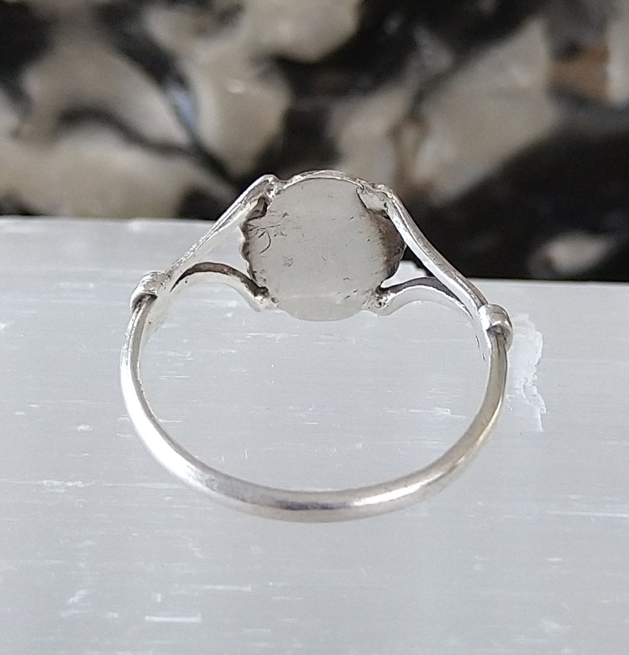 Ringe: SILBER RING VINTAGE MIT GRÜNEM STEIN – Gebraucht aus Romanshorn von  3