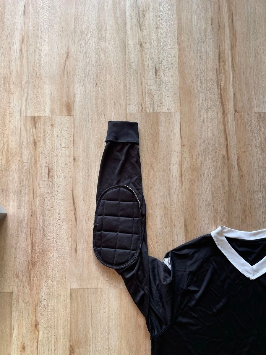Kappa Canottiere & Pantaloni: Maillot pull  Kappa noir avec protections Large comme neuf – Nuovo (secondo la descrizione) da Kloten venduto da Vermicelles 6