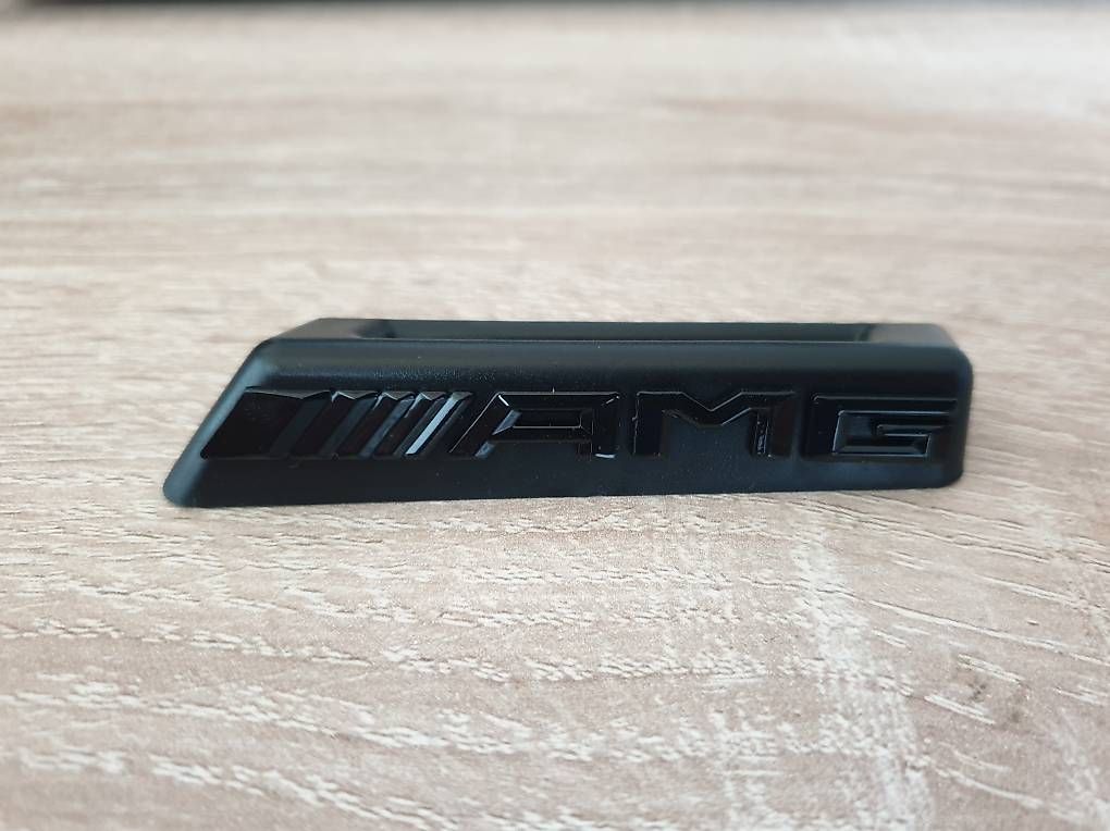 Mercedes-Benz Tutti pezzi di ricambio auto: Emblem AMG Frontgrill – Nuovo e nell'imballaggio originale da Bellikon venduto da Kekko11 2
