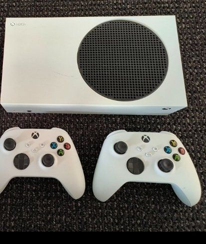 Microsoft Console: XBox Series S – Usato da horn venduto da Ajbosanac8 5