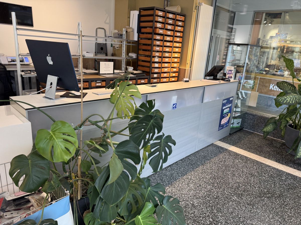 Equipement de magasin & Foires: Verkaufstheke  – D'occasion à Bern par Belli03