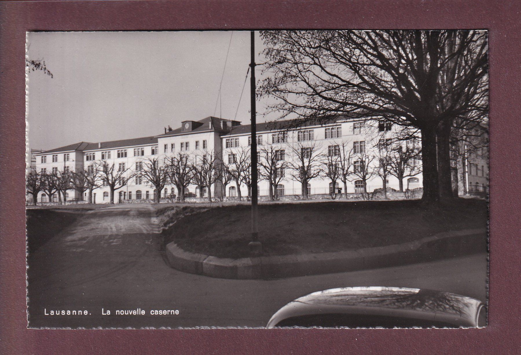 Cartoline postali: LAUSANNE - Caserne de la Pontaise – Usato da Pully venduto da nicecards