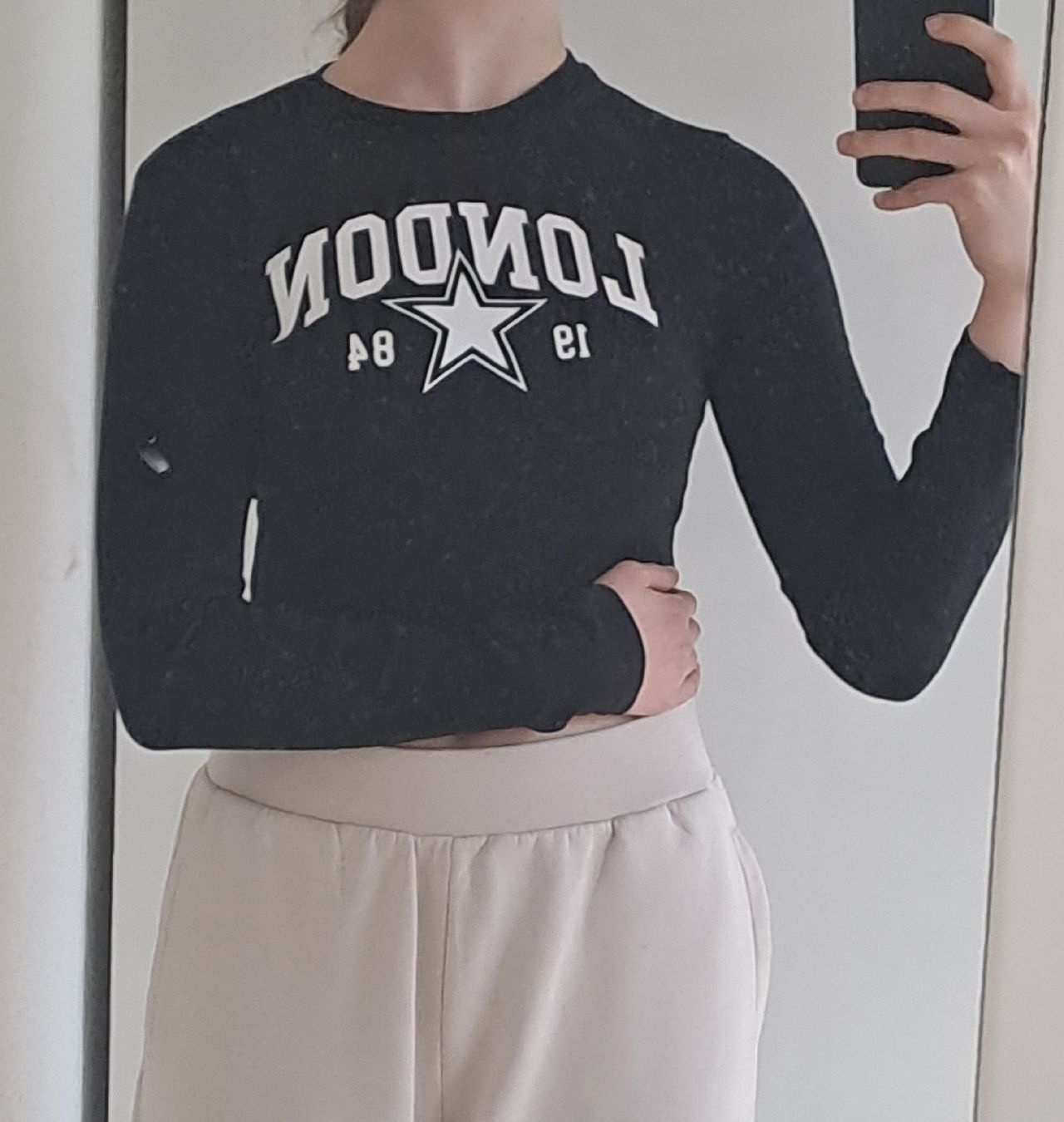 Pullover & Sweatshirts: schwarzer Crop Pullover – Neu (gemäss Beschreibung) aus Rothenburg von 123odermatt 2